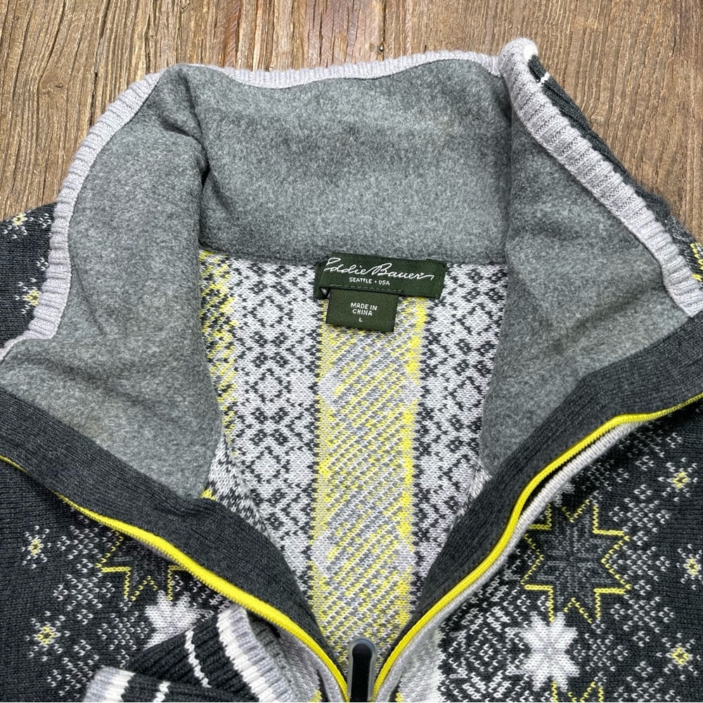 New ~ Eddie Bauer Gray With Snowflake Pattern Zip… - image 5
